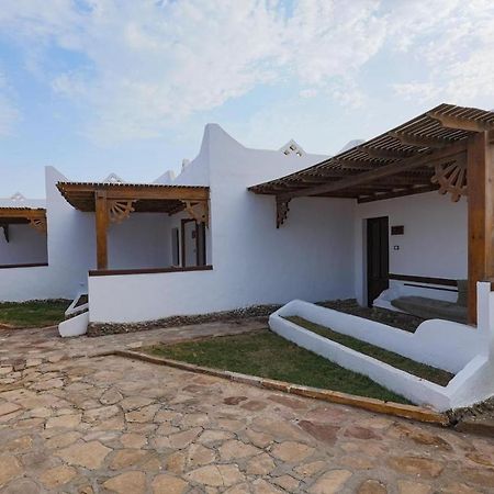 Black Prince Hotel دهب المظهر الخارجي الصورة
