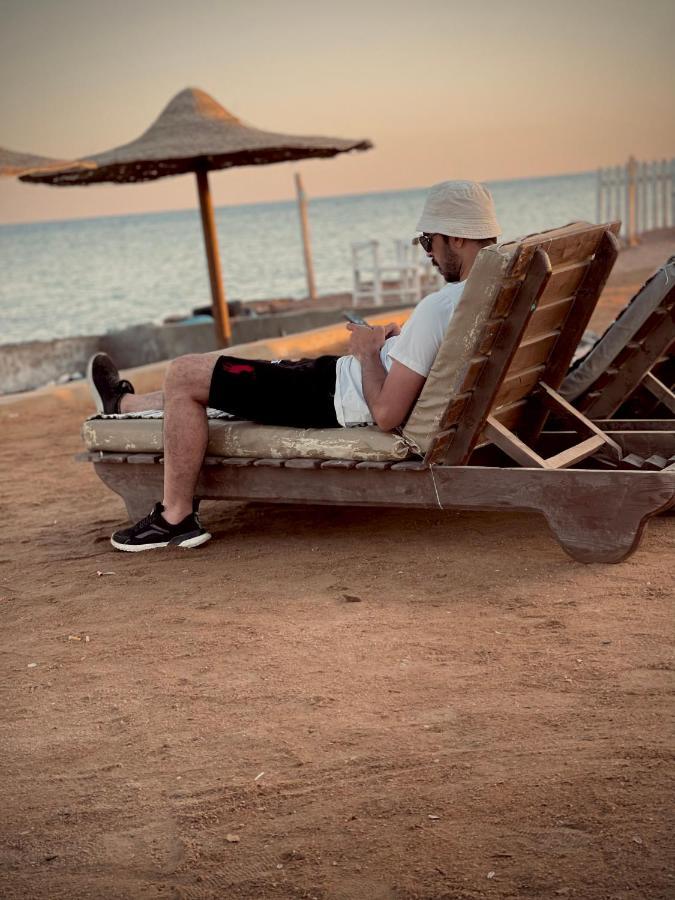 Black Prince Hotel دهب المظهر الخارجي الصورة